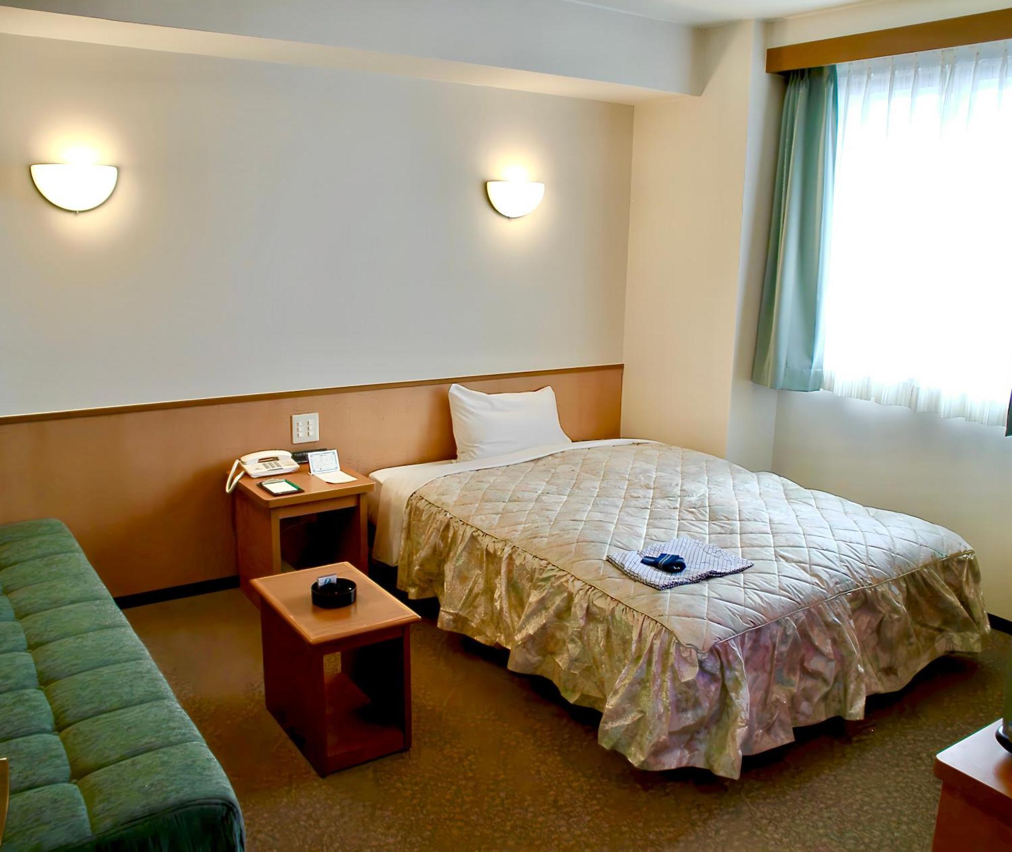 Yonago Universal Hotel מראה חיצוני תמונה